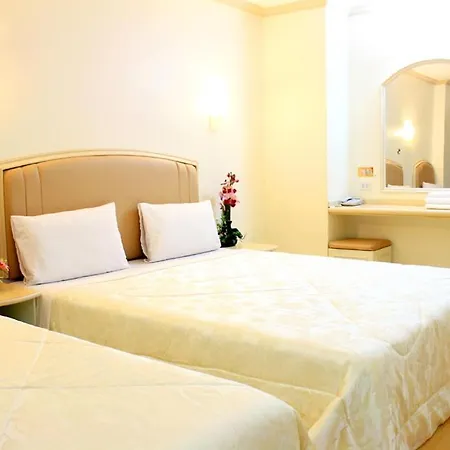 P.A. Ville Hotel Nakhon Sawan Exterior photo